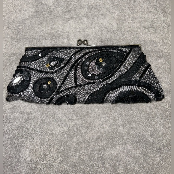 Vintage beaded evening back clutch - Picture 1 of 7